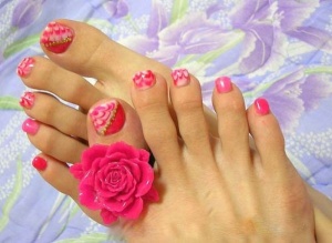 Pink-Toe-Nails